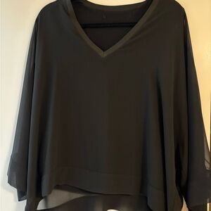 Women’s XL black deep Vneck silky blouse